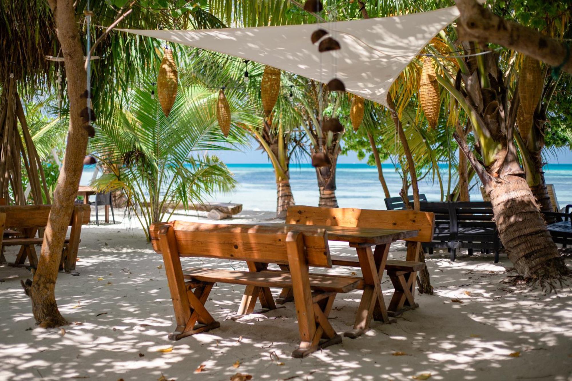 Dhiffushi Inn Exteriér fotografie